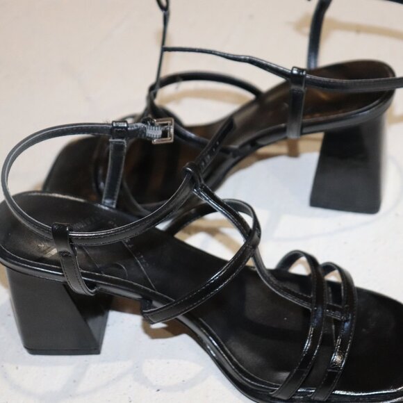 CALL IT SPRING Black Heels - Picture 1 of 4